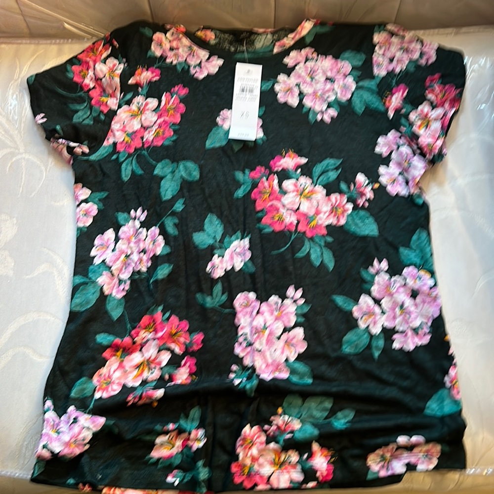 Women short sleeve tee